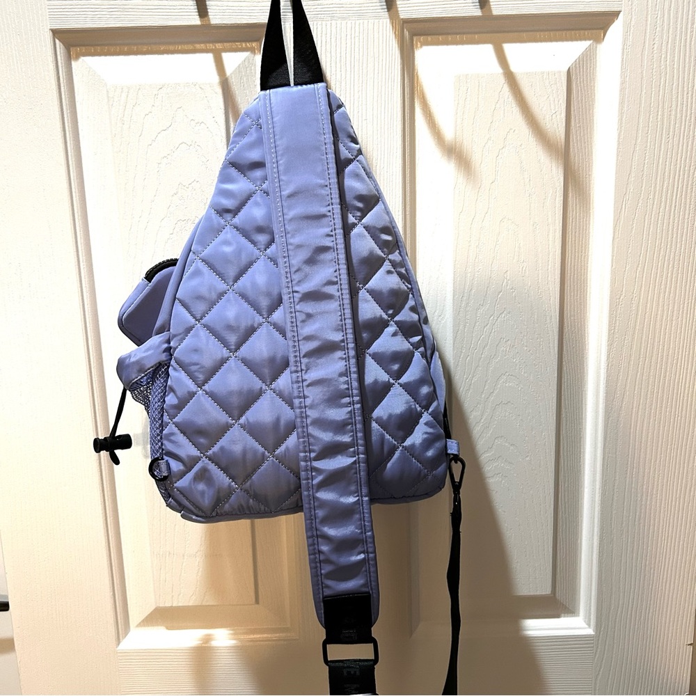New Never Used Steve Madden Periwinkle Sling Bag for Men or Women. - Picture 2 of 12